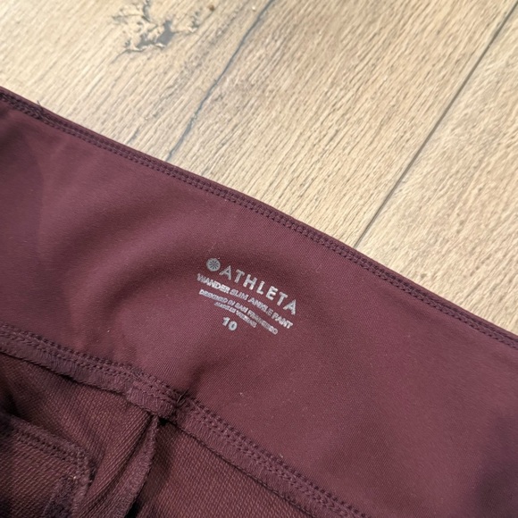 Athleta burgundy Ankle Cropped Pants 10 women’s - Picture 2 of 3